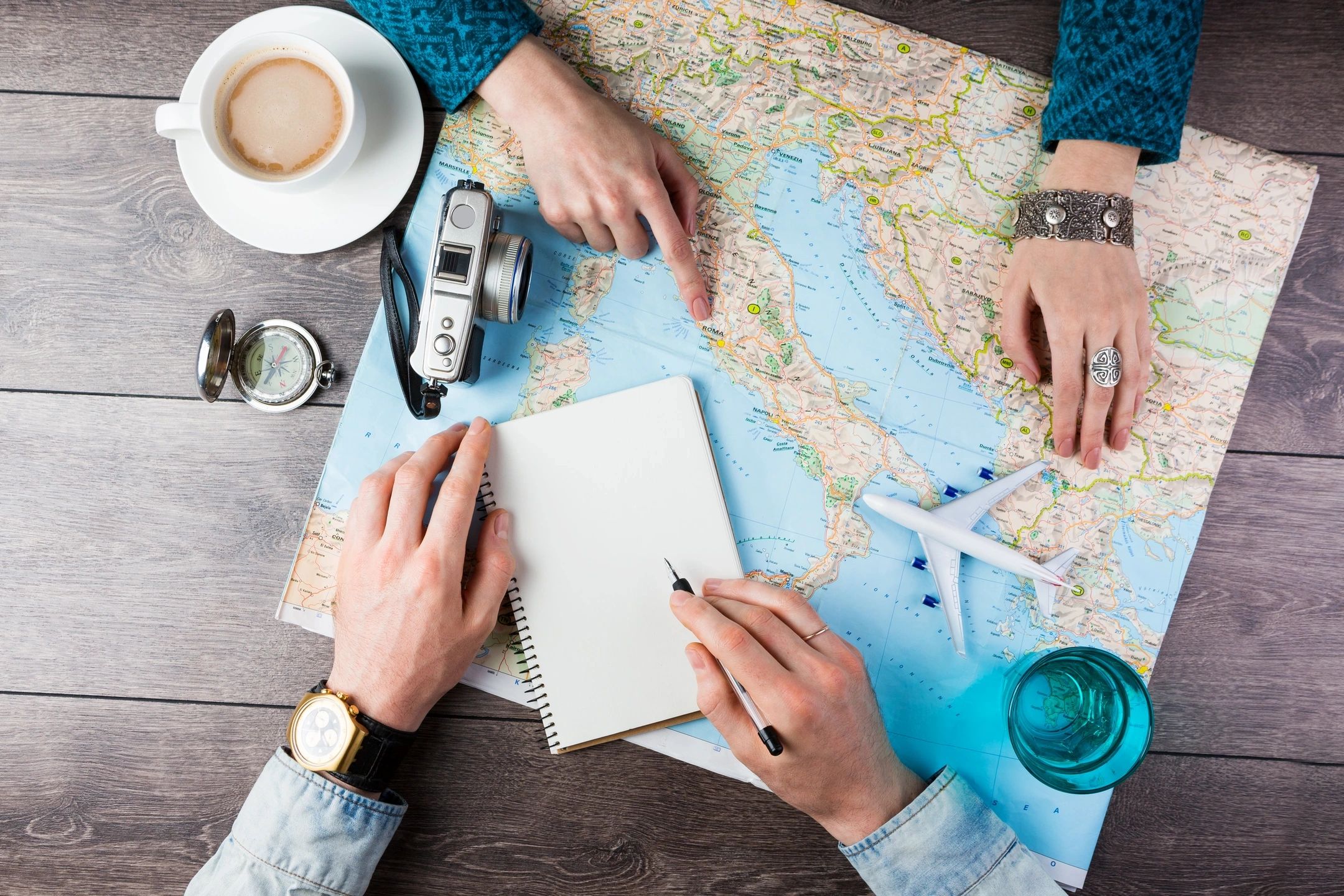 Travel More, Spend Less: Essential Tips for Budget-Friendly Exploration