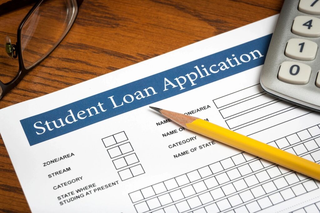 Debt-Free Degree: Mastering the Art of Managing Student Loans