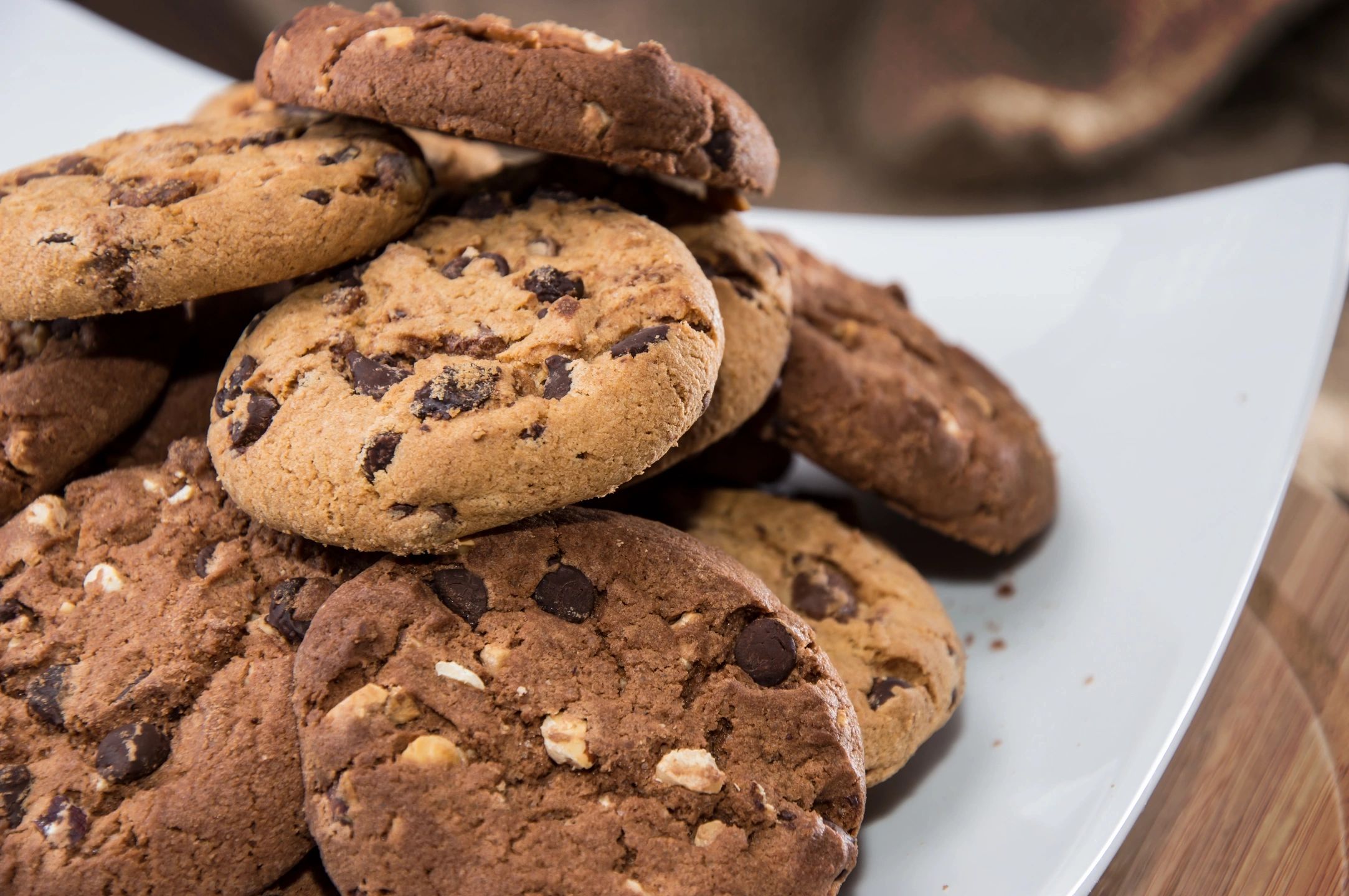 Cookie Classics: Whip Up Perfect Batches of Chocolate Chip, Oatmeal Raisin, and Snickerdoodles!