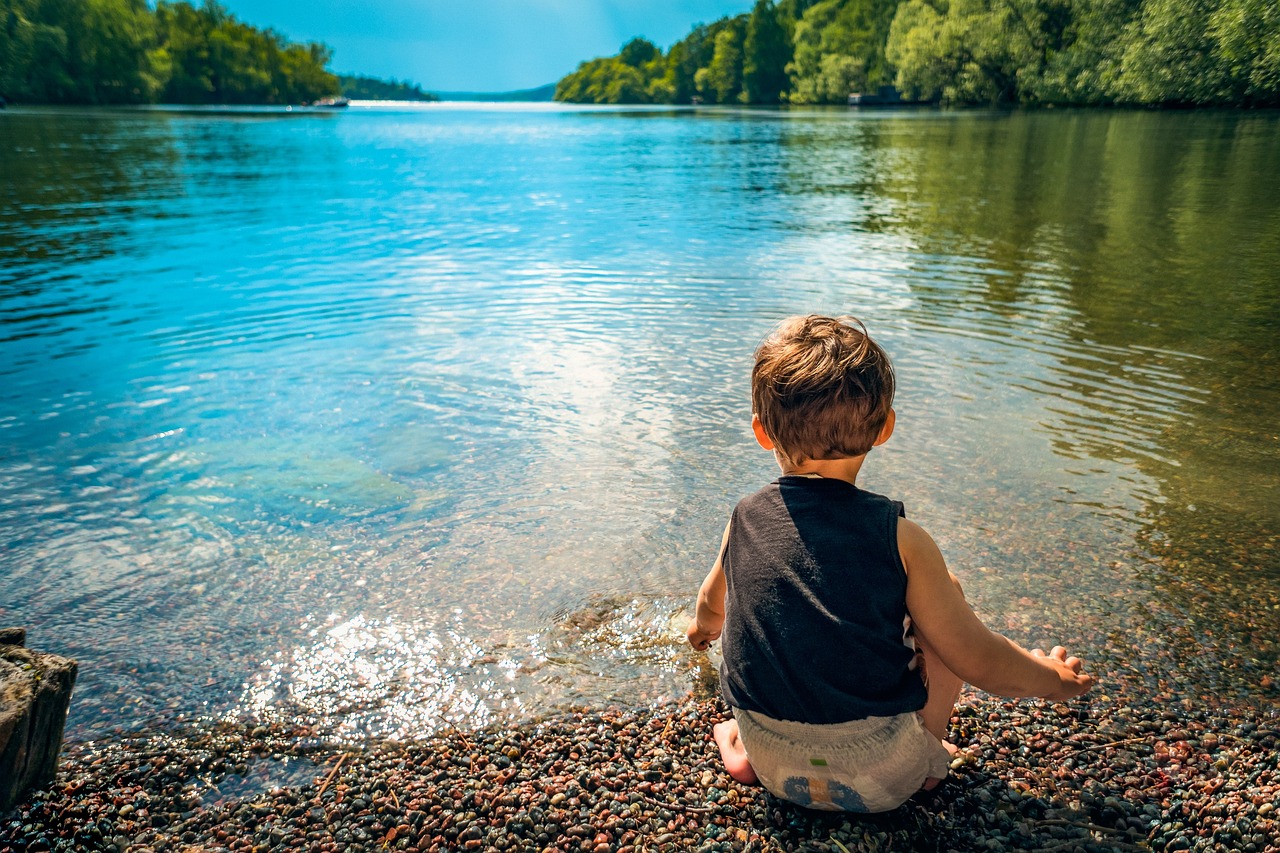 Mastering the Art of a Balanced Routine: School, Play, and Rest for Your Kids