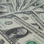 10 Money Traps to Avoid in Your 20s and 30s