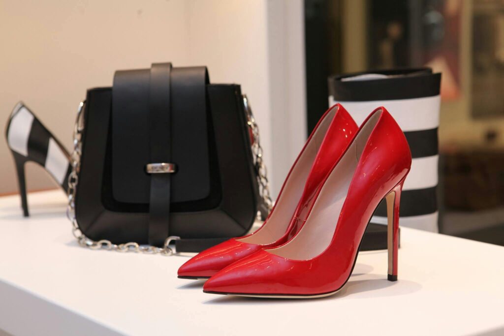 How to Build a Capsule Wardrobe: The Essentials for a Versatile and Timeless Closet