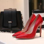 How to Build a Capsule Wardrobe: The Essentials for a Versatile and Timeless Closet